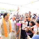 मुख्यमंत्री धामी के नेतृत्व में ‘जन-जन की सरकार, जन-जन के द्वार’ अभियान से आमजन तक पहुंच रहीं सरकारी सेवाएं