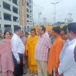 आढ़त बाजार के विकास कार्यों का विधायक विनोद चमोली और एमडीडीए उपाध्यक्ष IAS बंशीधर तिवारी ने किया स्थलीय निरीक्षण, नवीन आढ़त बाजार का निर्माण पूरा, व्यापारियों को जल्द मिलेगा लाभ